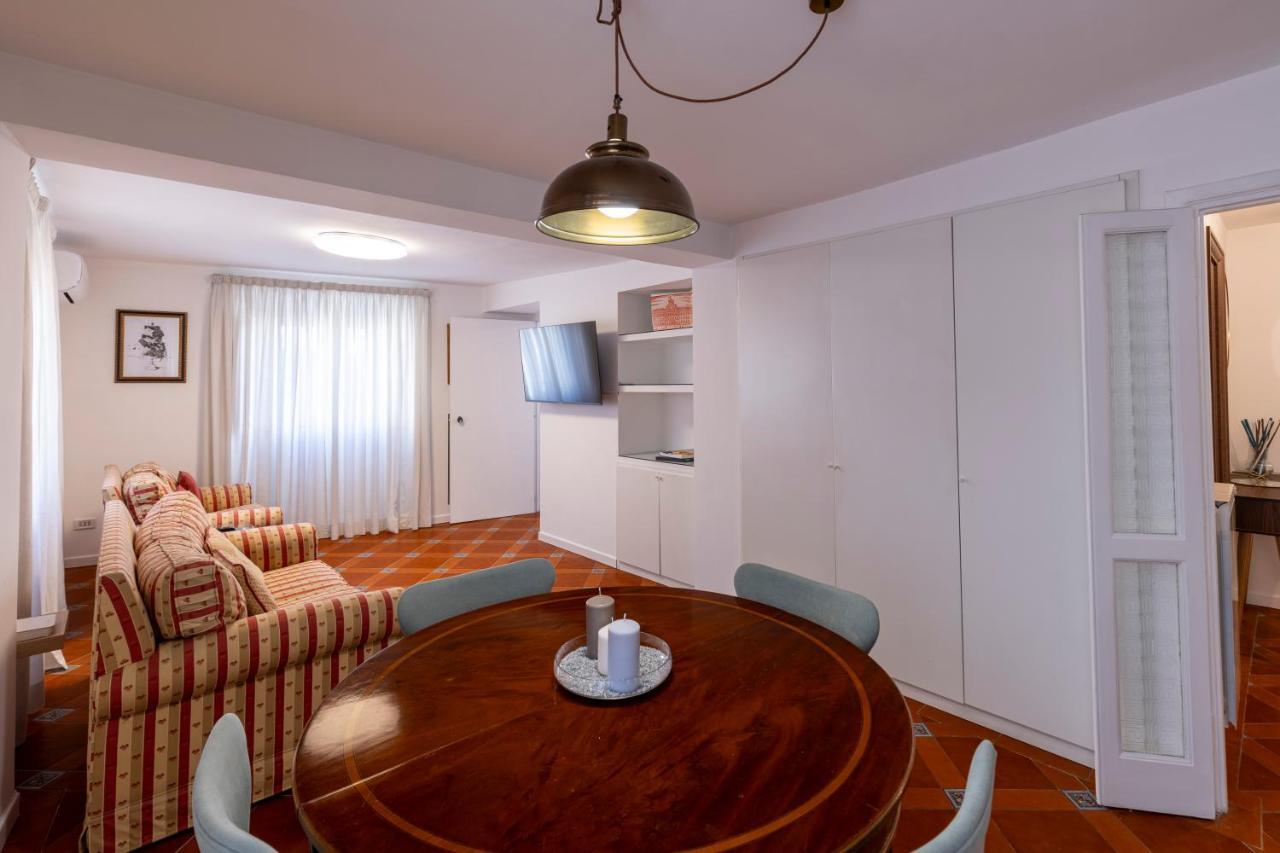 Parlamento Luxury Apartment Róma Kültér fotó